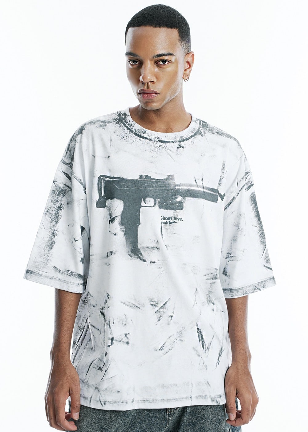 Oversized Fit 329 Love of Guns Short Sleeve T-shirt_WHITE 오버사이즈 핏 329 사랑의 총 반팔 티셔츠_화이트